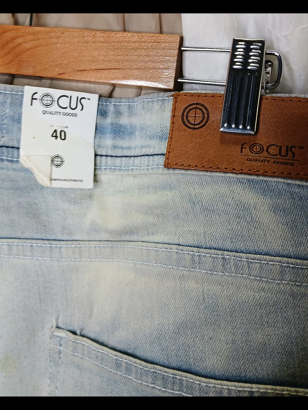 FOCUS Light Wash Denim Jeans - Size 40